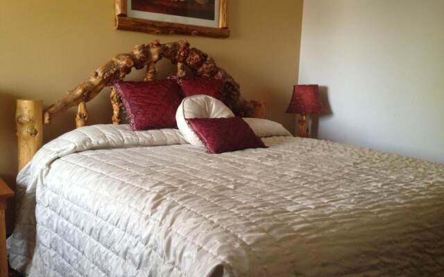 Buffalo Bill's Antlers Inn