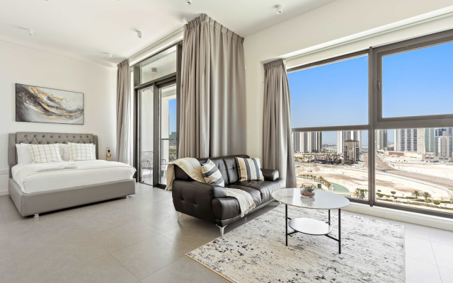 Silkhaus Chic Studio Private Beach Pixel Tower