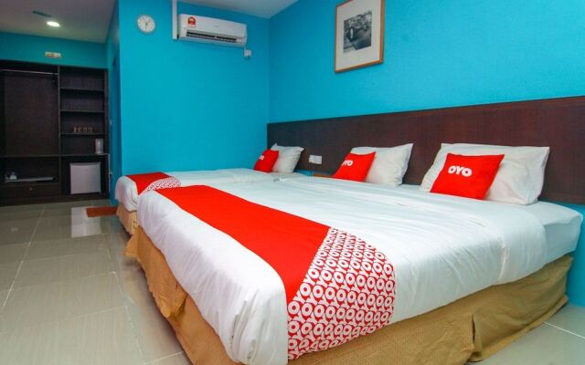 OYO 89517 Little Tanjung Chalet