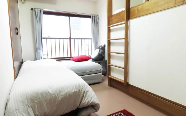 Kagamiyama Residence 301