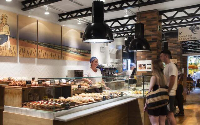 Hotel Praktik Bakery