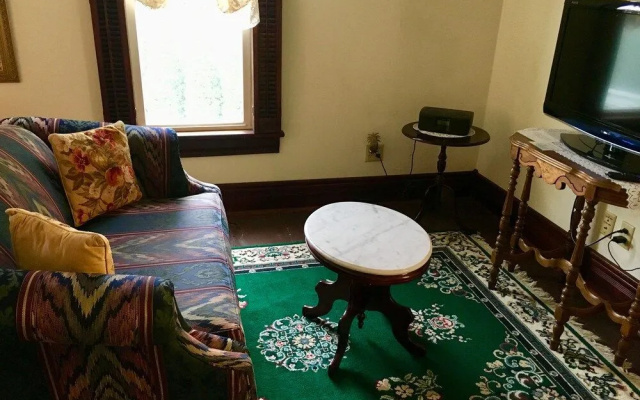 Trimmer House Bed and Breakfast