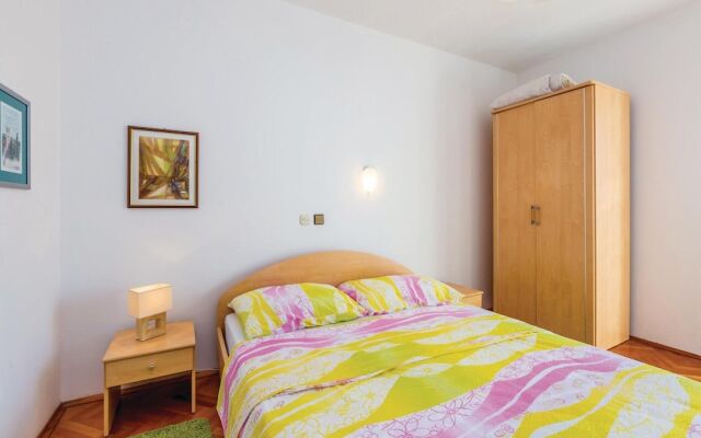 Beautiful Home in Barbat-rab With Wifi and 2 Bedrooms
