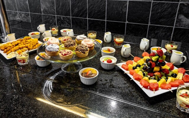 African Sky Hotels - Newcastle Inn