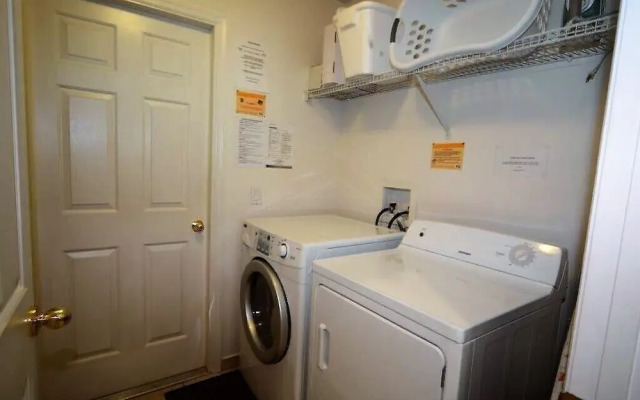 663 4-bedroom Pool Home, Eagle Pointe Kissimmee