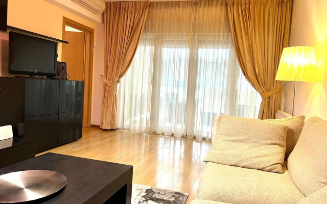 Herastrau Park Apartment