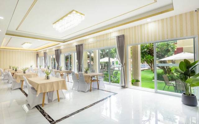 Mermaid Beach Resort