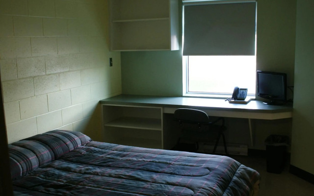 Residence & Conference Centre - Sudbury West