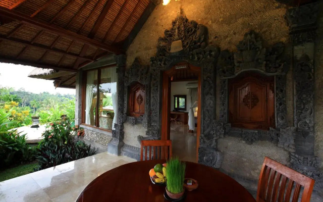 Santi Mandala Villa & Spa