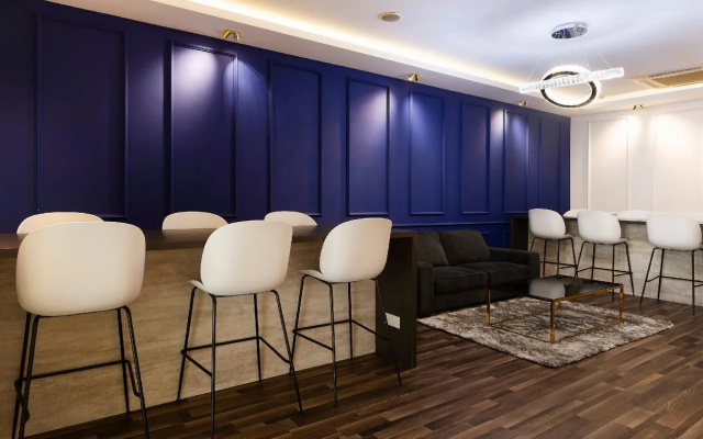 Victoria , a NuVe Group Collection