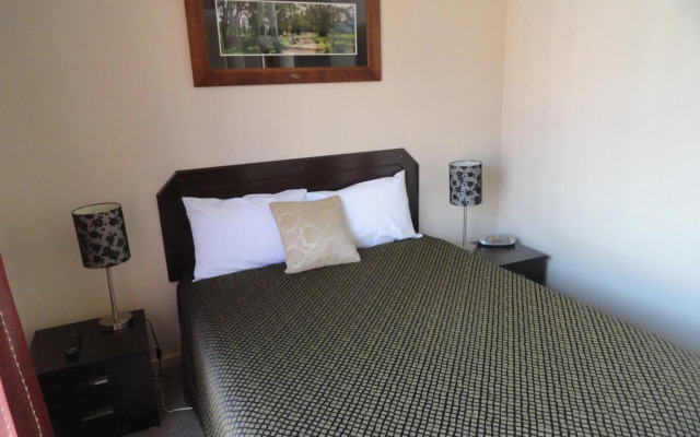 Victoria Lodge Motor Inn And Apartments