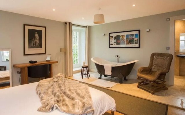 Clynnog House