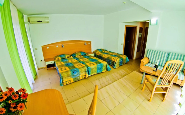 Gloria Hotel