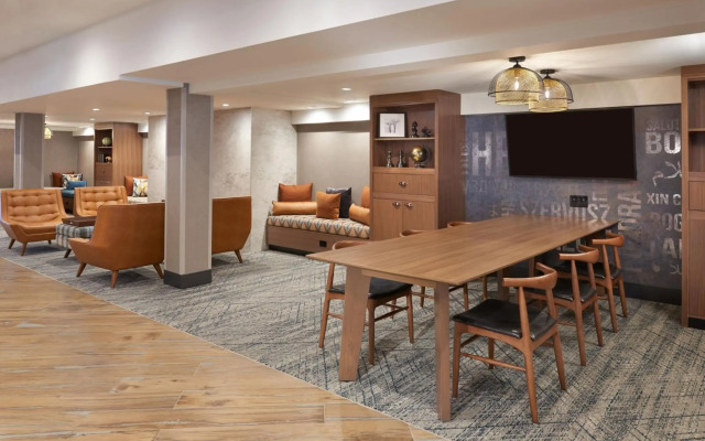 Four Points by Sheraton Point Edward Sarnia