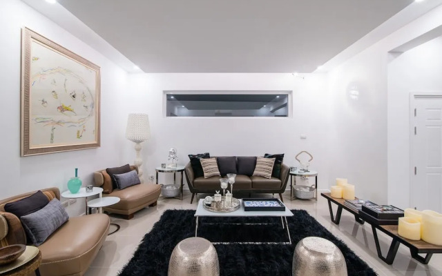 Luxury Modern 4 Bedroom Pool Villa - Fh206