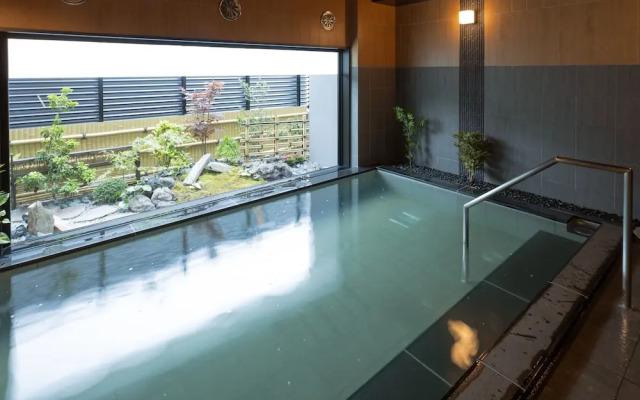 Hotel Route Inn Grand Wakayama Eki Higashiguchi