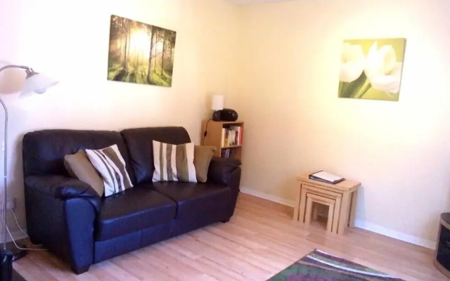 Edinburgh Palace Apartment