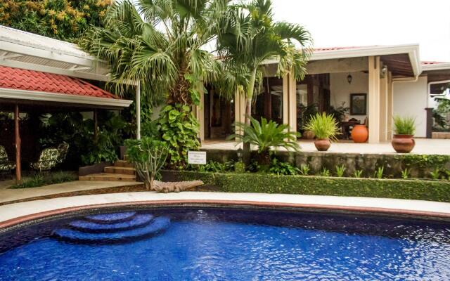 La Riviera Hotel B&B