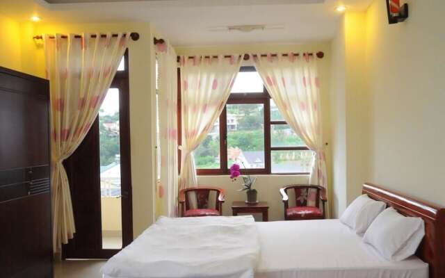 Huong Mai Glamorous Homestay