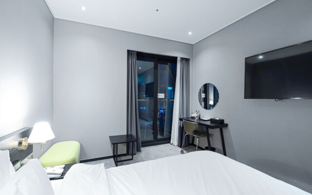 Ocean the point Hotel