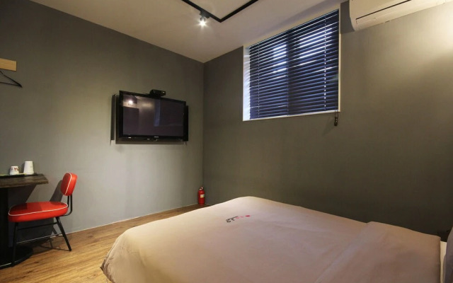 Jeonju Gosa Yaja Hanokmaeul