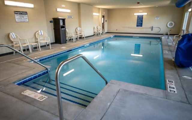 Cobblestone Hotel & Suites - Lamar