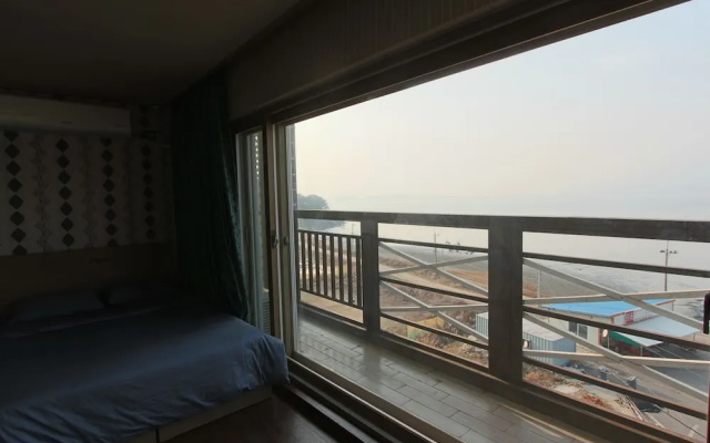 Ganghwado Four Season Pension
