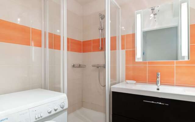 Modern & Spacious Apartment in Downtown Bayeux