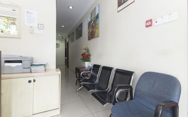 OYO 425 Hotel GS Inn