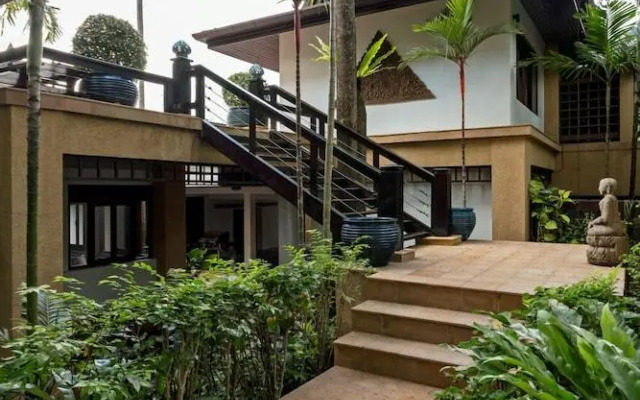 Villa Baan Hen 5 Bedroom Kata Beach