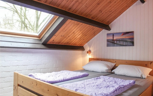 Awesome Home in Bruinisse With 3 Bedrooms and Wifi