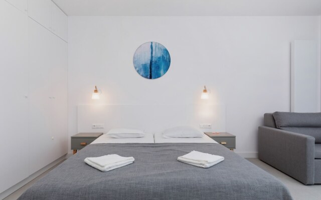 Aquamarina Prima Apartments by Renters