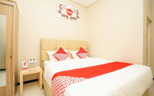 OYO 331 Osuko Residence