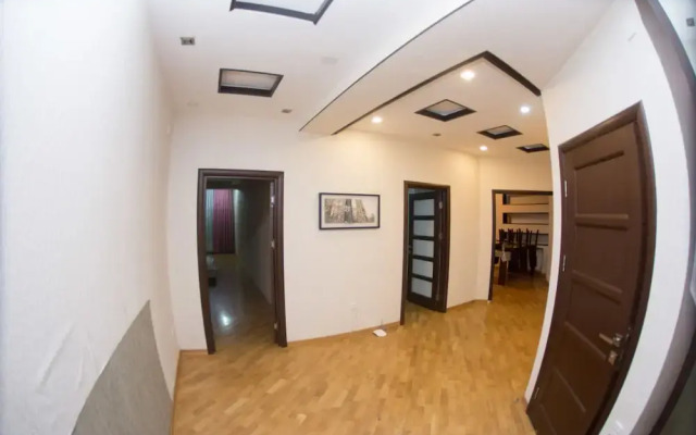 Bakuvi Tourist Apartment B086