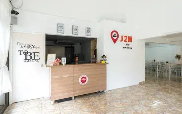 J2N Hostel