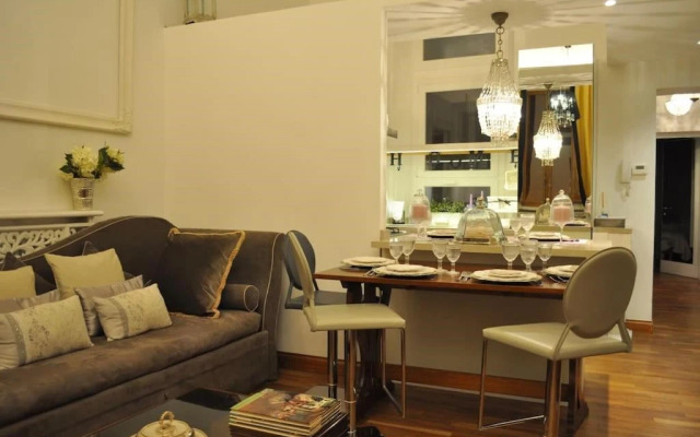 Luxury Navona Apartments by Flatinrome