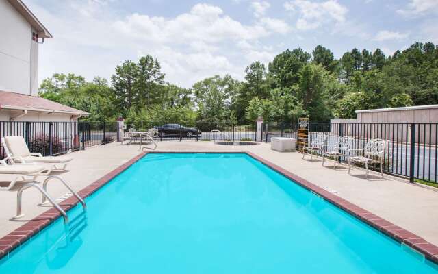 Super 8 by Wyndham Hot Springs