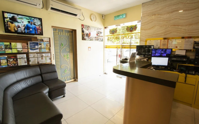 Expo Hotel