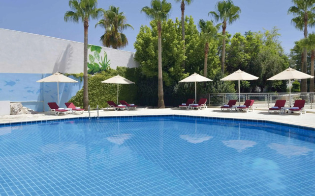 Movenpick Hotel Amman (ex Holiday Inn Amman)