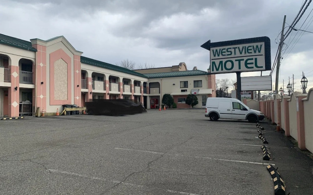 Westview Motel
