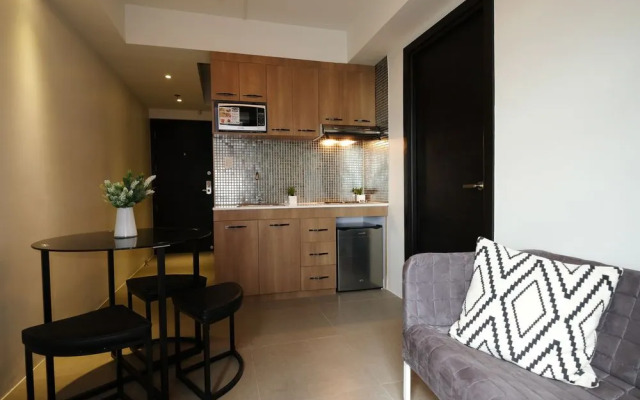 Portovita Tower 2BR 23rd FLR Black Unit W/ Balcony