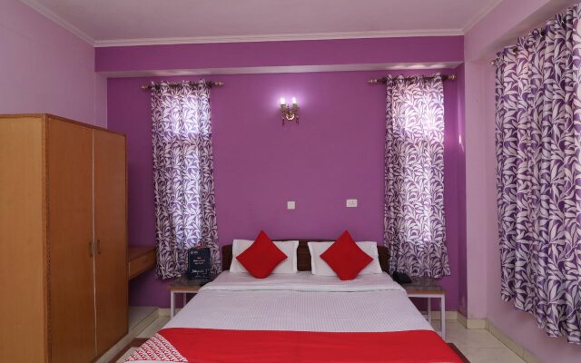 Moksh Hotel by OYO Rooms