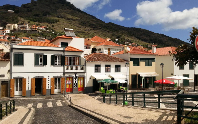Casas da Avenida e do Pico