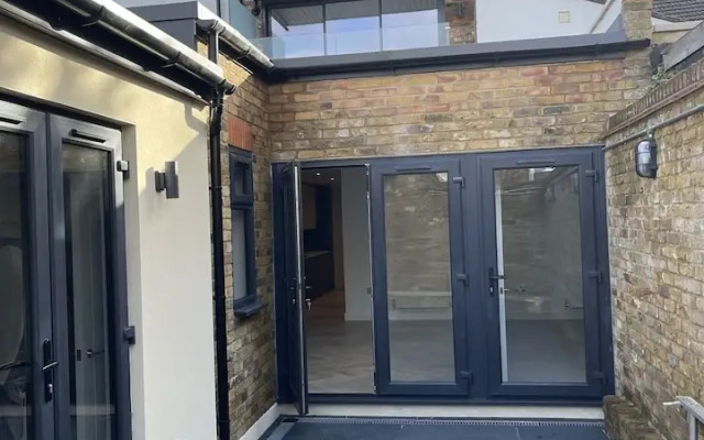 Isleworth Apartments