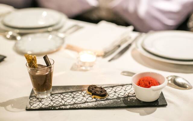 Riad Mayfez Suites & Spa