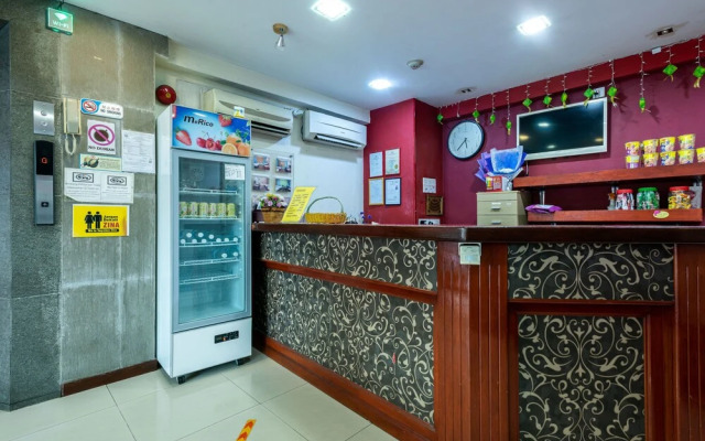 OYO 89997 Kurnia Hotel