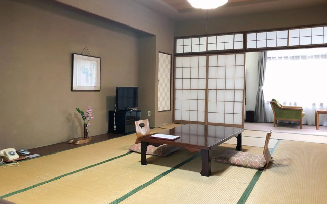 sakahijiri・gyokushoen