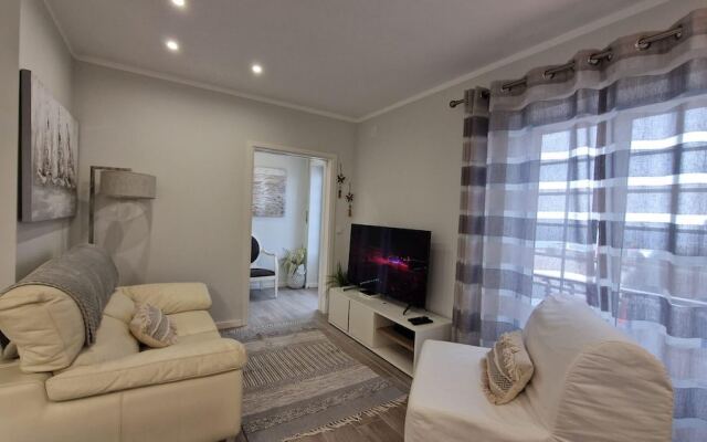 Ribas Apartment by Acasadascasas