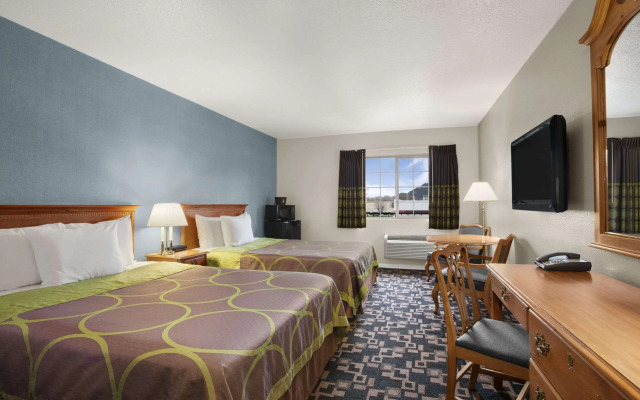 Spark by Hilton Springfield Eugene