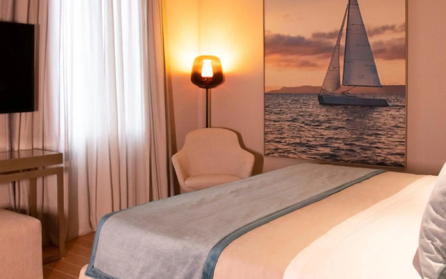 Miramare Suites